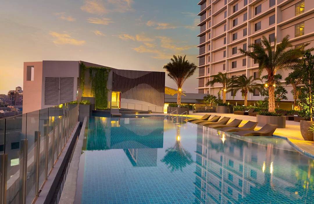 Holiday Inn & Suites Jakarta Gajah Mada By Ihg-1